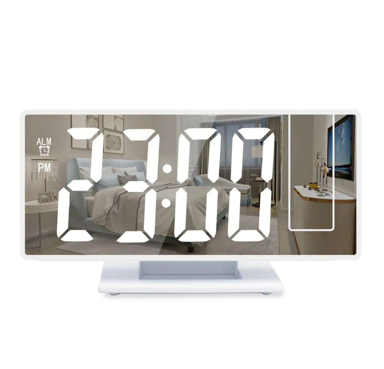 Multifunctional LED Projector Clock & Mirror - Advanced Time Projection